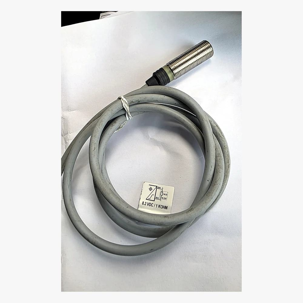 Carlo Gavazzi IA12ESF02UC M12 NAMUR Inductive Proximity Sensor view 2